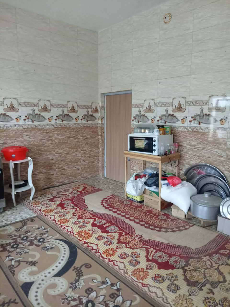 السلام عليكم اخوان بيت للبيع مساحة 250متر طابو زراعي سند 25 متوفرة كافة الخدمات العنوان حله تقاطع العلويه شريفه بنت الحسن الاستفسار ☎️🟢 ***********🟢☎️
