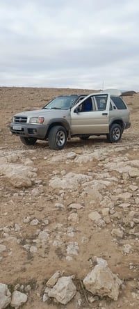 عندي هاي سياره ادور مراوس اب نيسان بيكم 07813806886