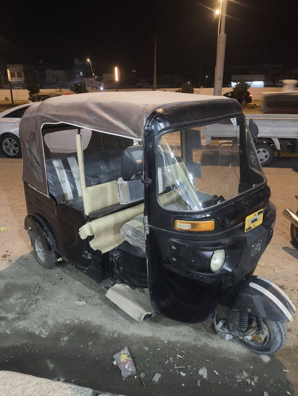 تكتك موديل 20مصبوغه فقط جماليه بودن اي تعمير   مكاني كربلاء شارع حميد ابو الجام وياها مسجل وسبير ودشمه وغراضه كامله ومحرك خرسه خرسه ***********
