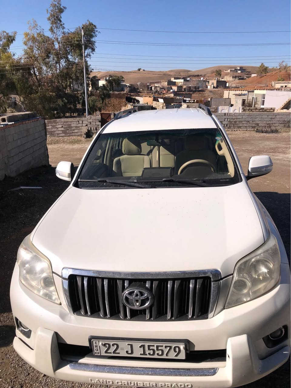 *********** 
Prado. لەسەر دەقی شەربکەی مایتەوە. سەیارەکە نمونەیە لە جوانی تەقە و ڕەقە بە شەرت. 

5 جێگا. سادی هەیە  باقی مەندی هیچی نییە أربيل, العراق
