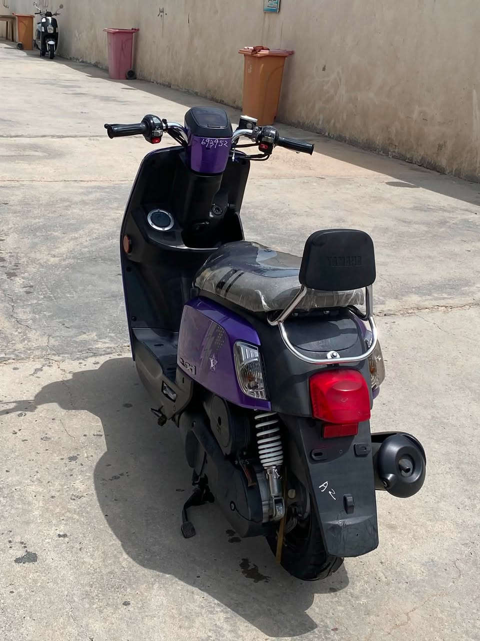 للبيع   بوليس مسطره
لون مميز 

ختم واحد  ويه المكينه 

كلشي بيه بلادي 

ما نقصه برغي 

العنوان / بابل حمزه الغربي 

***********
