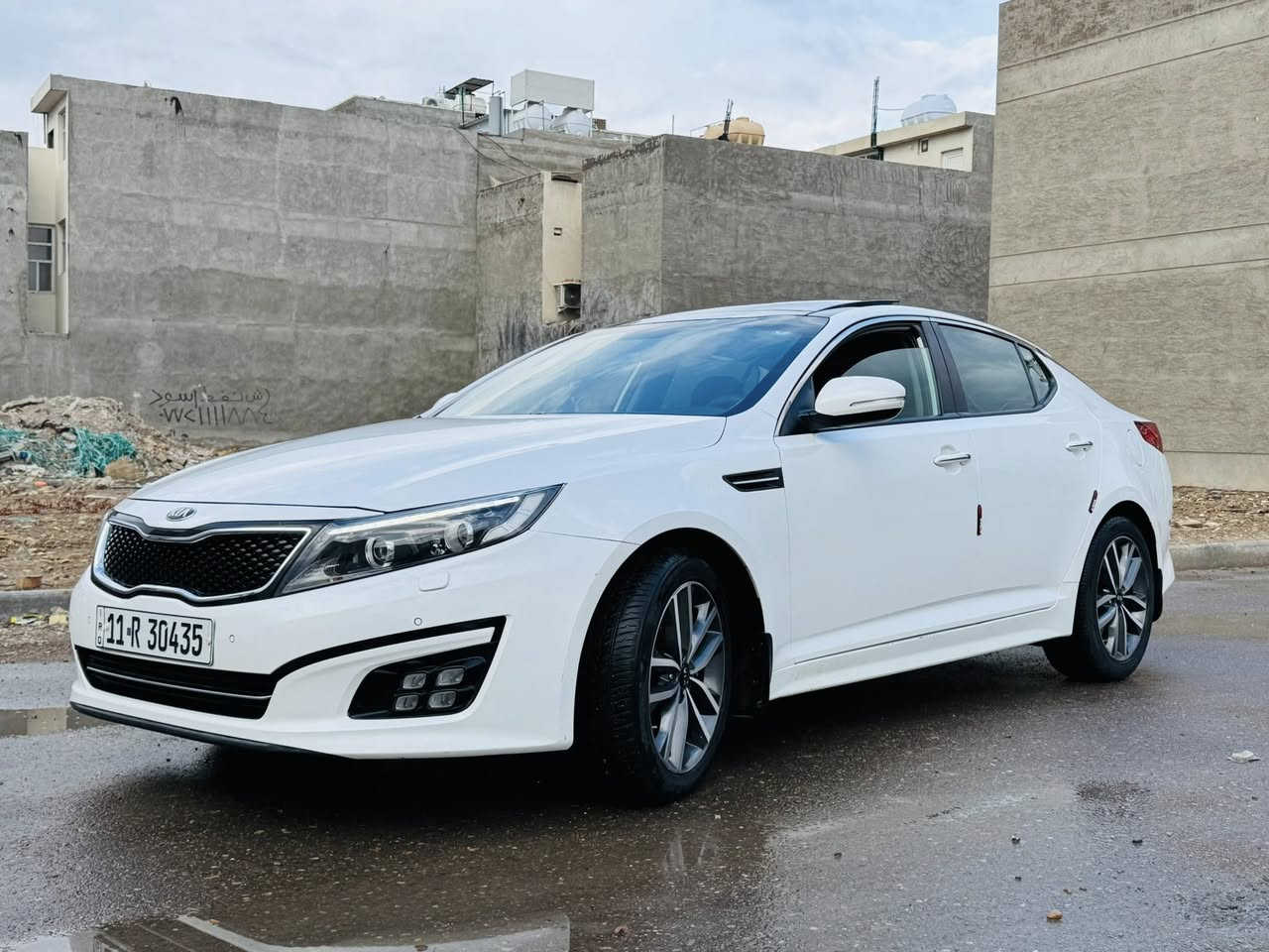 السلام عليكم
كيا اوبتما 2014 وارد خليجي VIP
فول مواصفات للاخير اعلى فئة بالخليجي 
مكفولة كفالة عامة عده الدعاميه الاماميه نصهه صبغ مو كلهه  
مكينة 2400 دوش 
السياره كلش جديده 
بصمه تشغيل 
ترحيب 
بنوراما طكتين 
شاشه بلاديه 
‏GPS
تبريد قطعتين  
مري شفط 
كشن ذاكره 
كشنات تدفئه + تبريد 
كشنات جلد
حساسات امامي خلفي 
زراك لايت 
لدات امامي خلفي 
لايت زنون ناصي بلاد 
لايت دوار مع الستيرن 
اناره في يدات الابواب 
يدات نيكل 
اناره اعلى القدمين 
5 ويل كب 
ارباكات عدد 10
نظام تراكشن 
مضخم صوت infinity
المرأت الوصطيه عاكسه للضوء الخلفي 
رقم بغداد بإسمي تحويل مباشر 
السعر ١٥٧ وبيهه مجال جدا بسيط 
الاتصال    ***********
العنوان   بغداد   / الغزاليه
