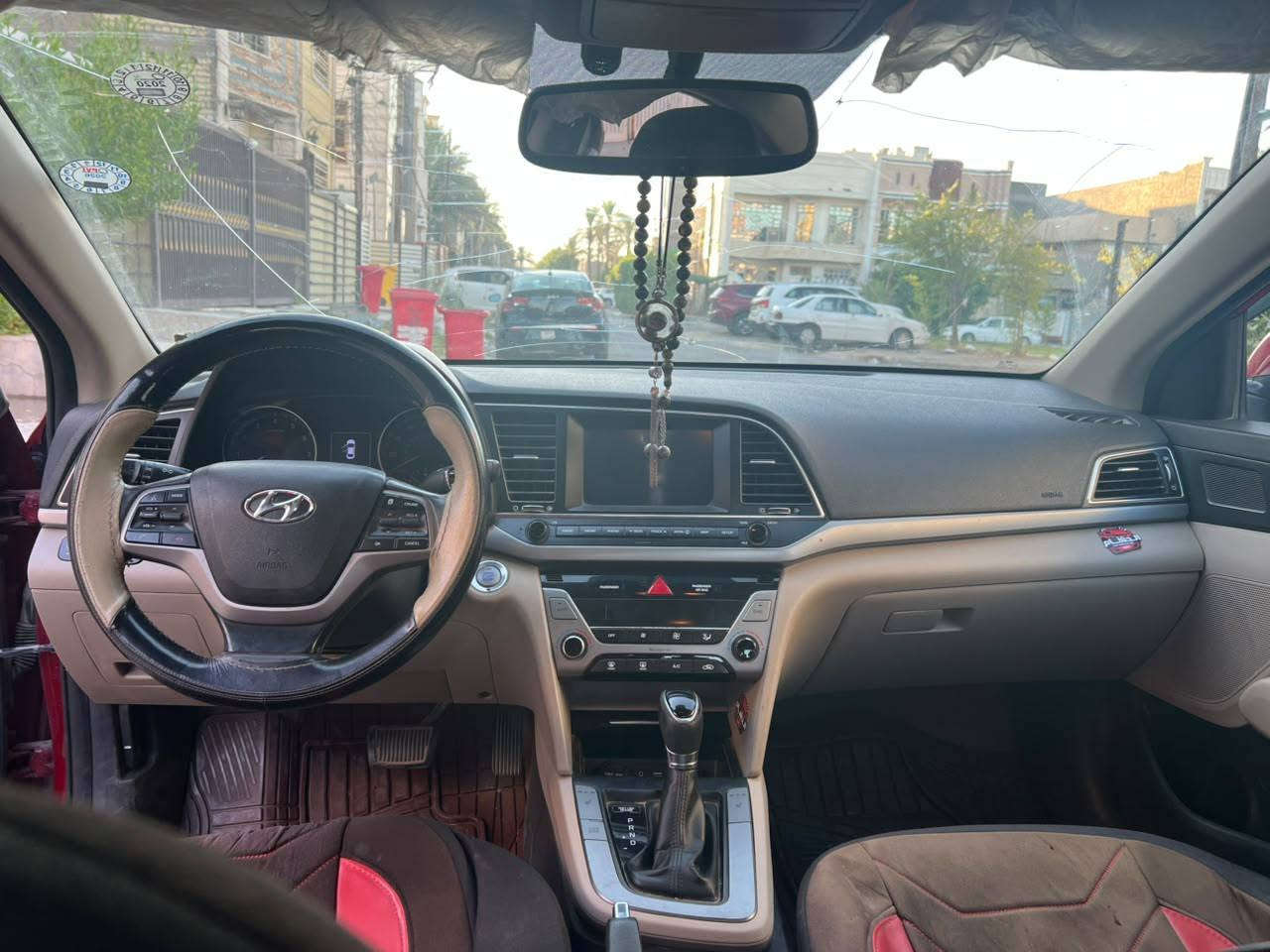 السلام عليكم النترا ٢٠١٧وارد أمريكي حادثها فقط دعاميه وشويه بالبنبد بدون دواخل بيها صبغ بنيد وجوه اليده مال باب السايق السياره رقم أربيل الجديد تحويل وكاله حاضر فول مواصفات فتحه بصمه شاشه رادارات تدفاه بالكشنات ماشيه ١٣١جاهزه كير محرك صدر تبريد ثلج محرك ٢٠٠٠دوش سعرها ١٢٠وبيها مجال مكاني بغداد عامريه ***********
