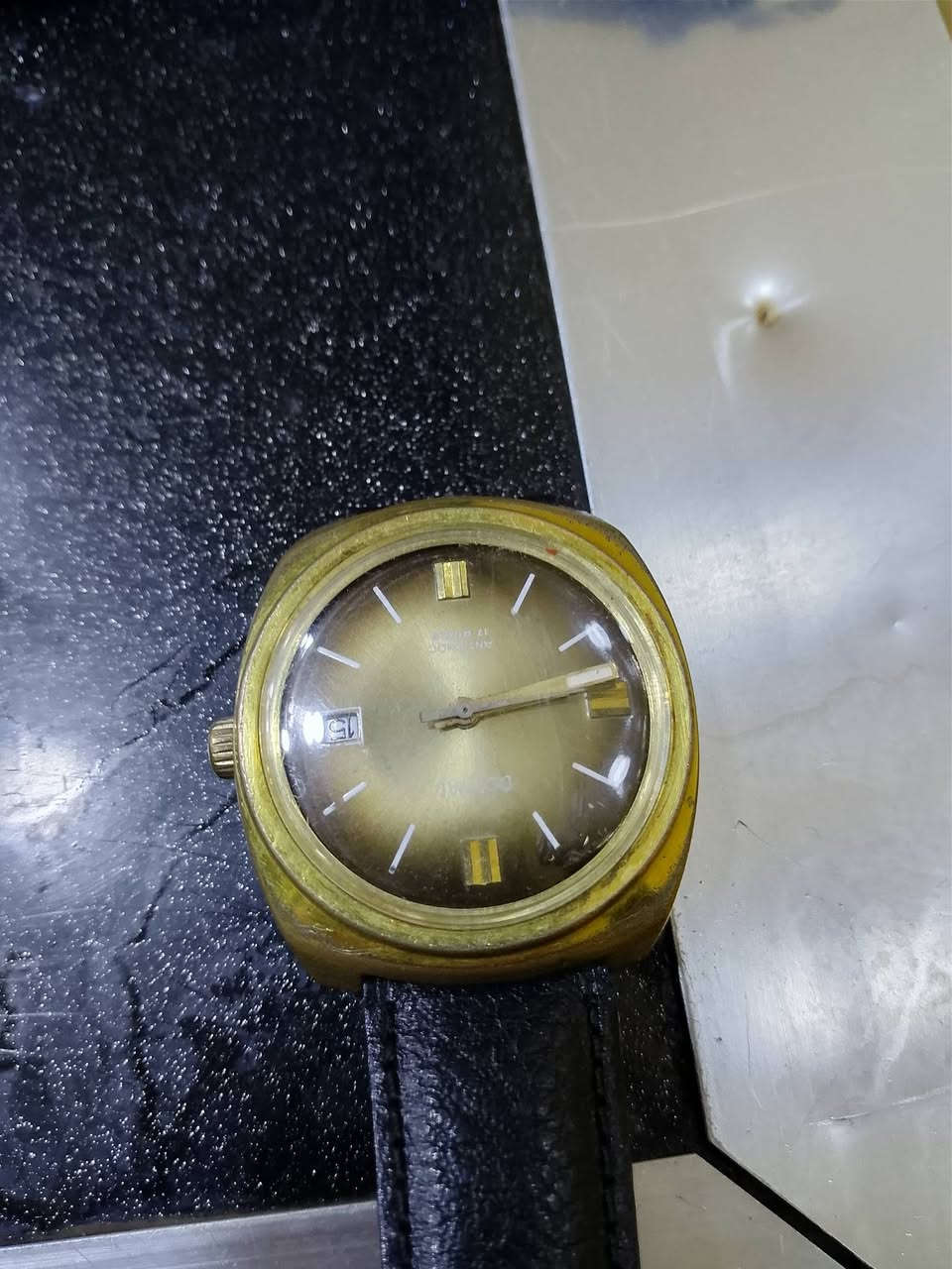 بيعه وحده 25 قطعة
القطعة الوحده ب60 دولار 
كلها نصب تكويك
رقم الهاتف ***********
