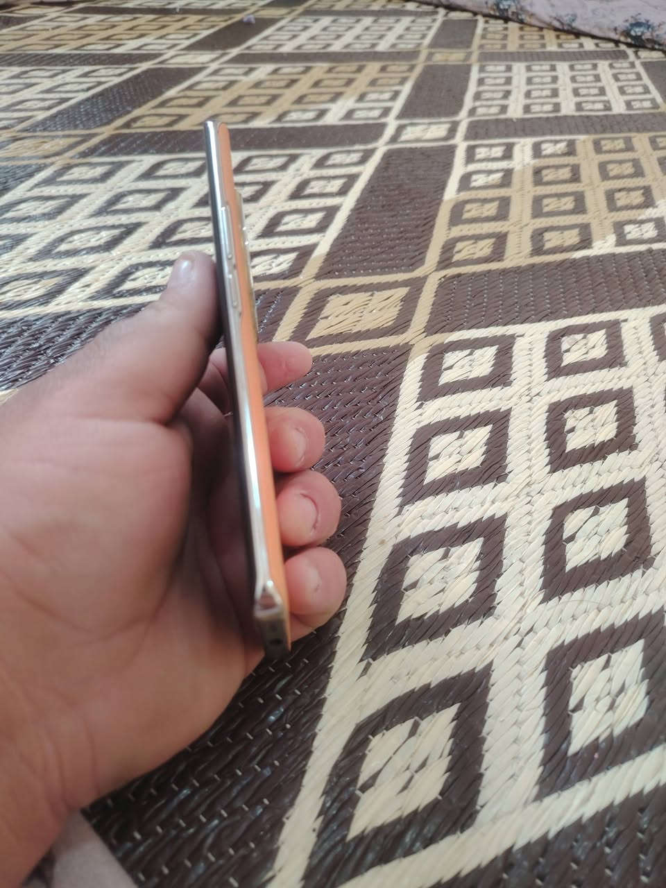 هونرx9c
نضافه95/100
شاحنه الاصليه ويا 
مواصفات
ذاكره256 رام12+12
بطاريه6600يدعم شحن 66واط
السعر270قفله مكاني الايمن


**إذا كنت صاحب هذا الإعلان وتريد حذفه لأي سبب، رجاءا أرسل رسالة إلى الدعم الفني**