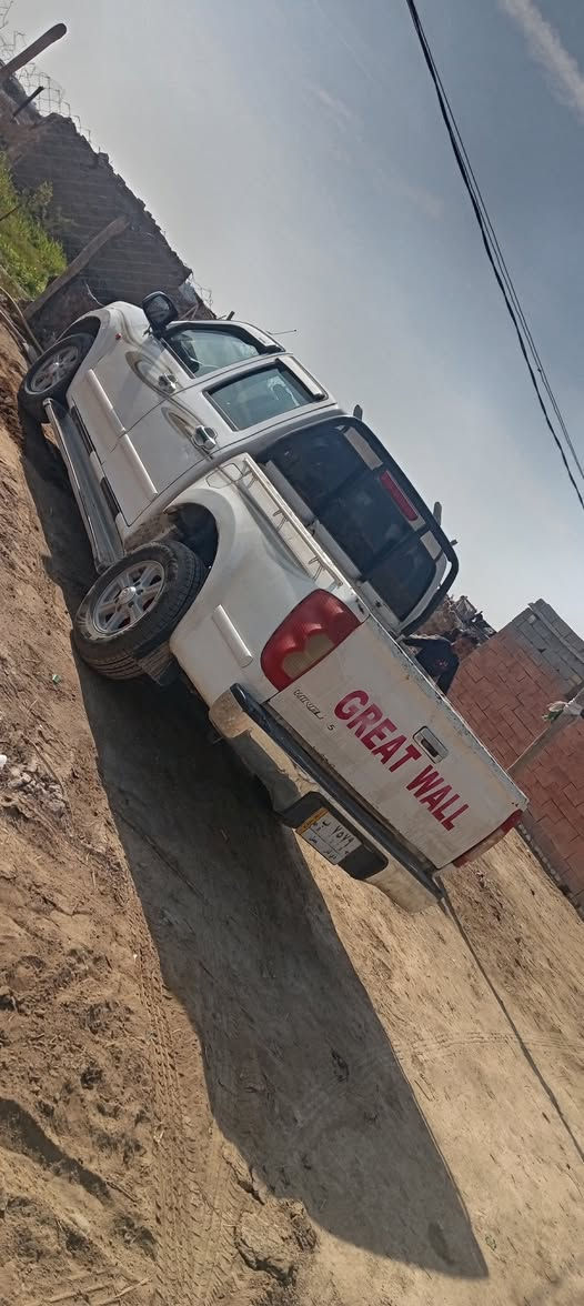 سلام عليكم سياره كرتويل رقم ديغار سعر ٤٣ وبيه مجال حك جيه وديل ٢٠١٣  كير ومكينه وغرفه وكربيات جديده رقم ***********
