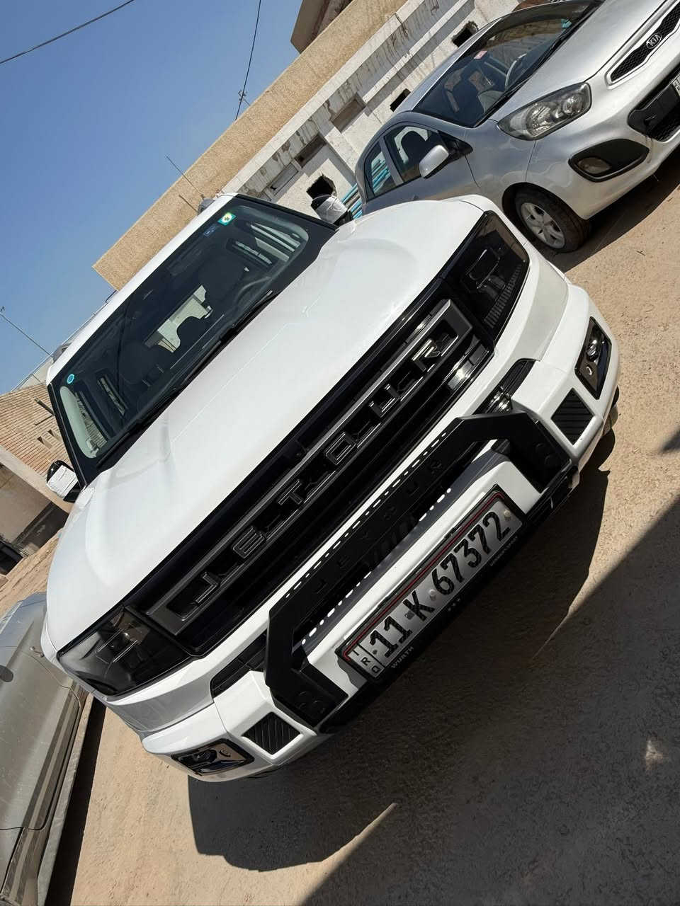 � للبيع جيتور T1 وايت إديشن لاكجري 2025 وكالة هارلم 🔥

▫️ اللون: أبيض (White Edition)

▫️ الممشى: 19 ألف كم

▫️ محرك 2.0 تيربو

▫️ دفع رباعي AWD

▫️ قير أوتوماتيك 8 سرعات

▫️ أعلى فئة (Luxury)

▫️ كاميرات 360 درجة

▫️ حساسات أمامية وخلفية

▫️ مقاعد جلد كهربائية

▫️ شاشة كبيرة ومواصفات كاملة

▫️ وكالة العراق

✅ سيارة نظيفة جداً واستخدام شخصي

💰 السعر: 36 مليون دينار وبيها مجال بسيط 

📞 للاتصال والاستفسار على الخاص أو الهاتف

***********
