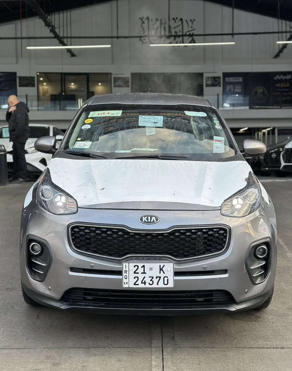 سلام عليكم سبورتاج 2018 امريكي بسعر مناسب سياره بدون صبغ بدون ايرباك فقط بيها شخط بلجاملغ الخلفي بسيط كير ومحرك مكفول وحاطلكم صور مال امريكا ارقام سنويه جديده راسن احولك السعر 155 مكان السياره السليمانيه ***********
