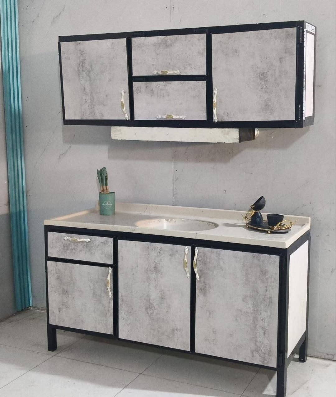 كاونتر متر ونص ارضي وملحق وسنك متر و20 
السعر 195
للحجز والاستفسار يرجى التواصل خاص او على الرقم واتس 0787 613 6825
