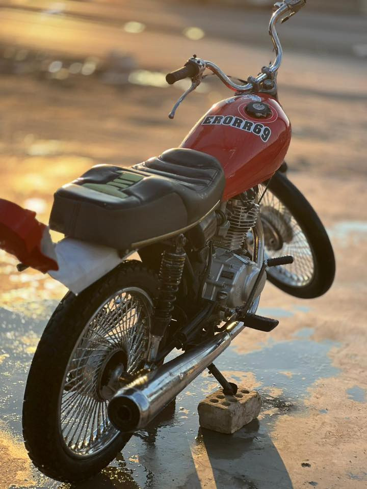 سلام عليكم دراجه تايكر ربعه كير للبيع مكاني قرب قواس بغداد سعر 275وبيه مجال رقمي***********
