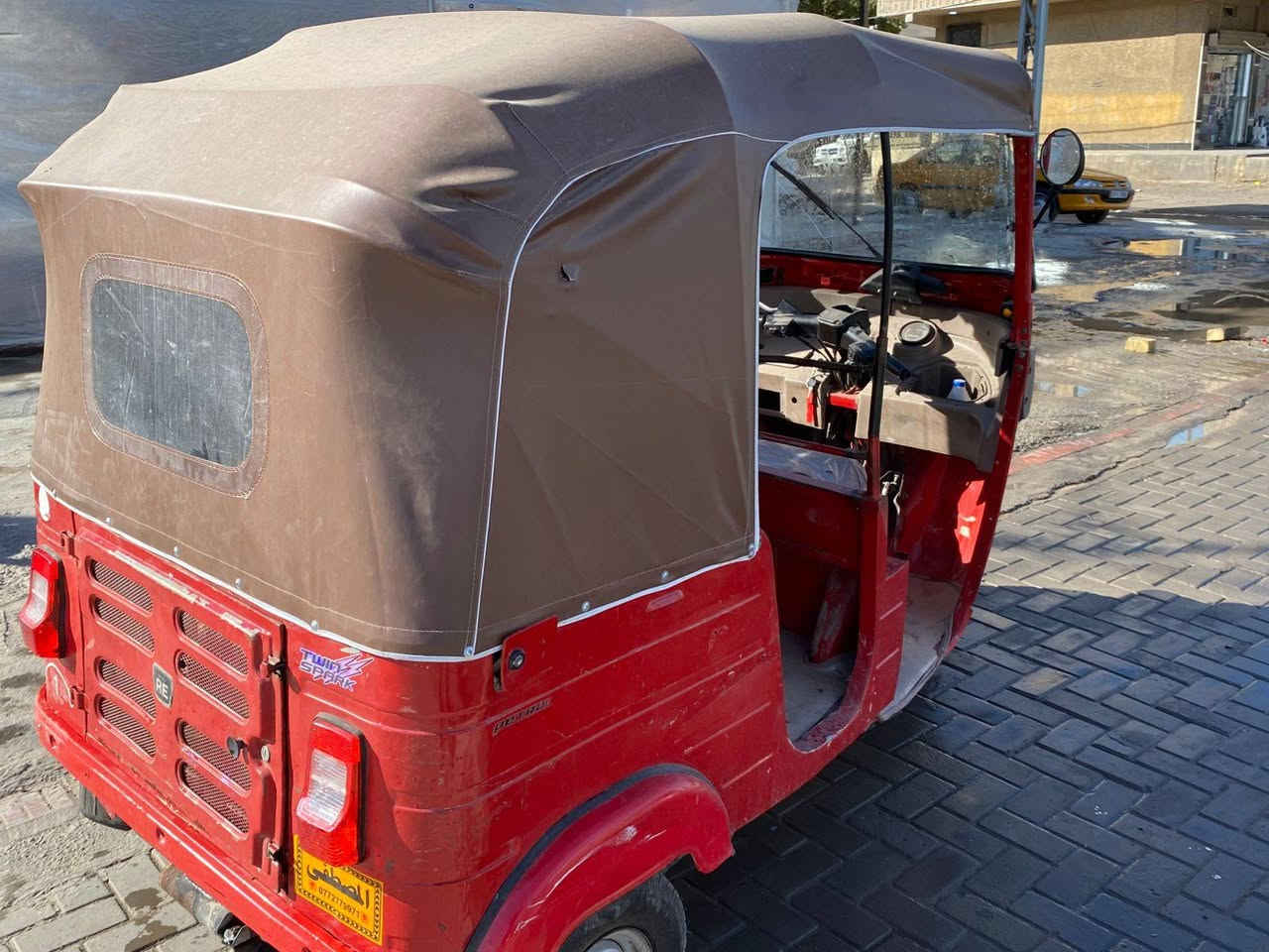 سلام عليكم تكتك البيع 2017
تكتك كامله من كلشي اي نقص مابيه
ملاحضه تكتك الغوده مرشوشه الجماليه
كشر كلش حلو كير ومكينه وكسل مكفولات
تخم تاير جديد وجادر وبرده
مكاني دوره
***********
