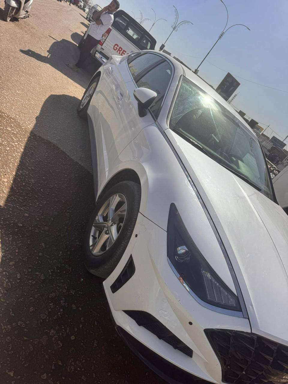 للبيع وياله سوناتا موديل 22 اربعه وياله تايرات نظاف وجدت لا عوج ولا فطر جدد على الفحص كوره اصليه مفتوحات من سياره مكاني نجف رقم التلفون ***********
