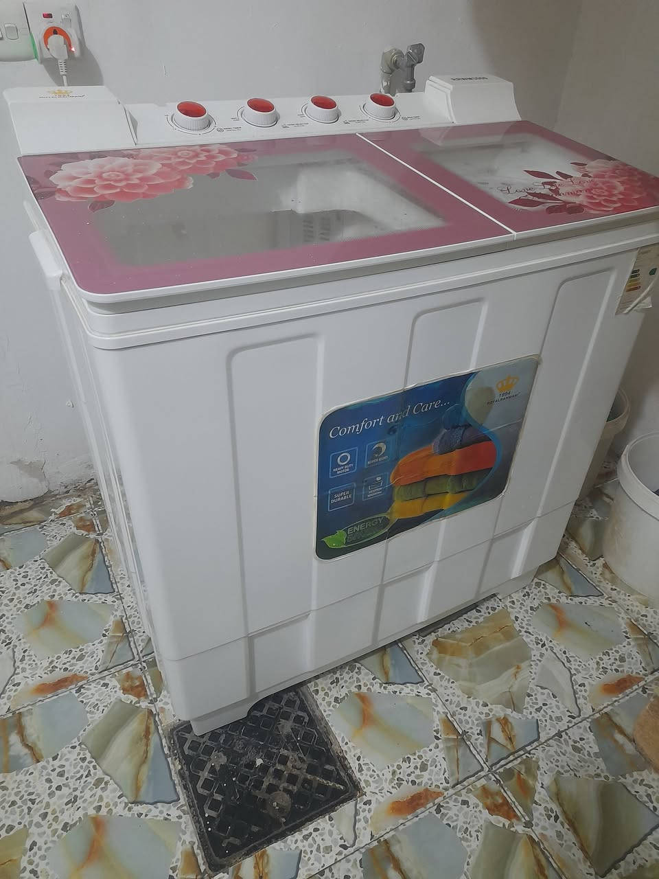 للبيع غساله نضيف بس العيب التنشيف يشتغل بطي ام ١١ كيلو الغساله السعر ١٢٥ وبي مجال


**إذا كنت صاحب هذا الإعلان وتريد حذفه لأي سبب، رجاءا أرسل رسالة إلى الدعم الفني**