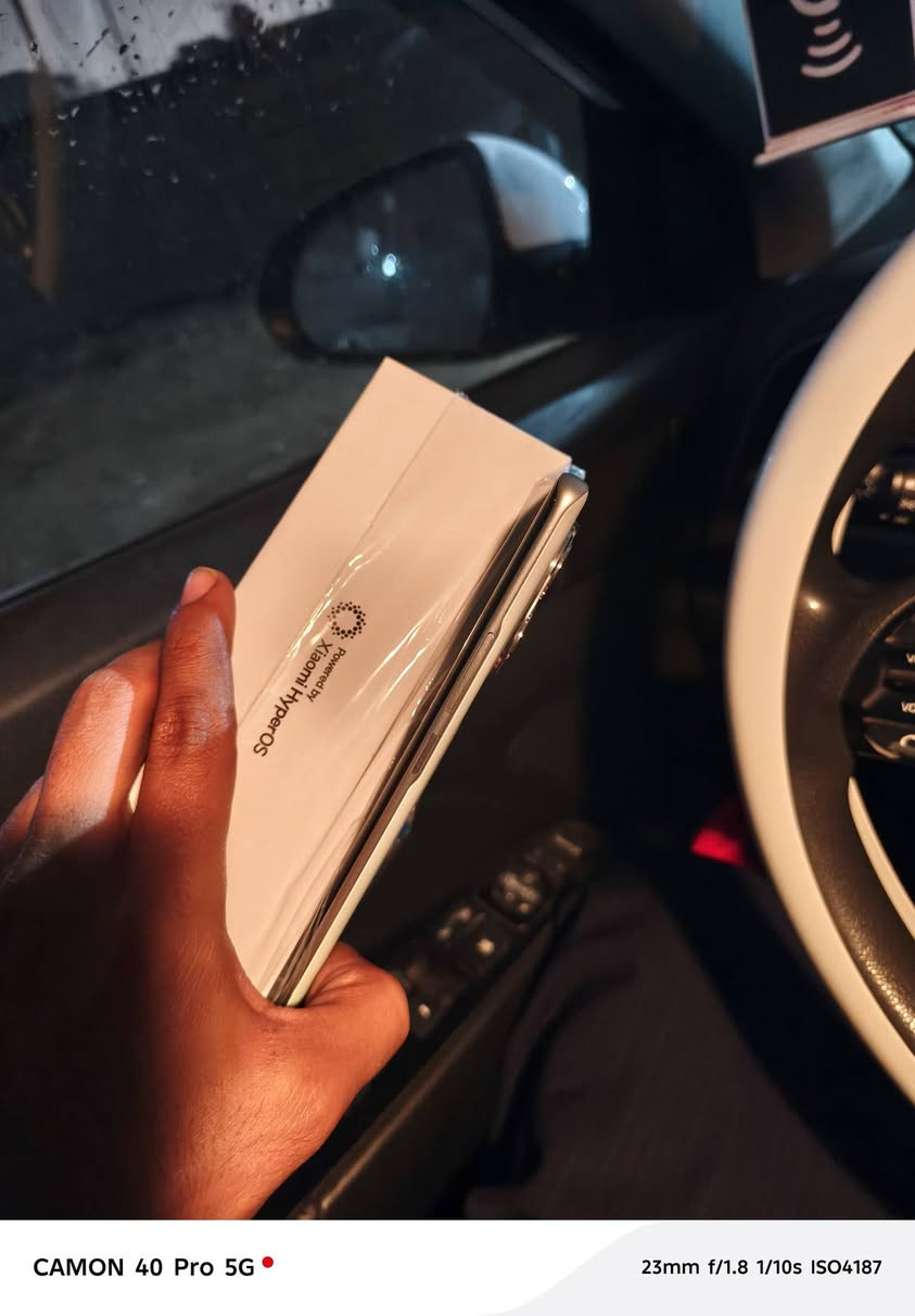 ريدمي نوت15 مامستخدم فقط مفتوح من الكارتون مامشحون كلش دورات شحن 0 بيع أو مراوس سعر 300 هاتف ***********
