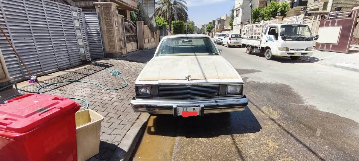 ماليبو للبيع 1980 تحويل ثاني يوم هزه جديده رقم جديد محرك 6سلندر لاتنقيص ولاتبخير  كير 3 نمر اوتماتيك  تبريد شغال سعر35 وبي مجال مكان السياره اعظميه ملاحظة بريك فاكس 
رقم التليفون *********** غير متواجد ع الفيس بك
