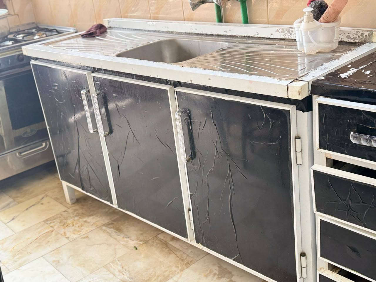 كاونتر للبيع
المنيوم تسگام ارضي قياس مترين بدون ملحق  والسنك مترين 
سعر 175 وبي مجال ✨ توصيل مامتوفر 

 للاستفسار اكثر، يرجى مراسله الصفحه


**إذا كنت صاحب هذا الإعلان وتريد حذفه لأي سبب، رجاءا أرسل رسالة إلى الدعم الفني**