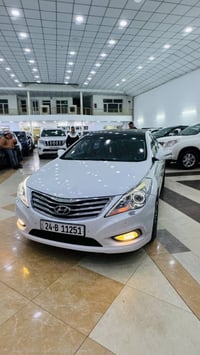 ازيرا • ٢٠١٣ • ٦ سلندر