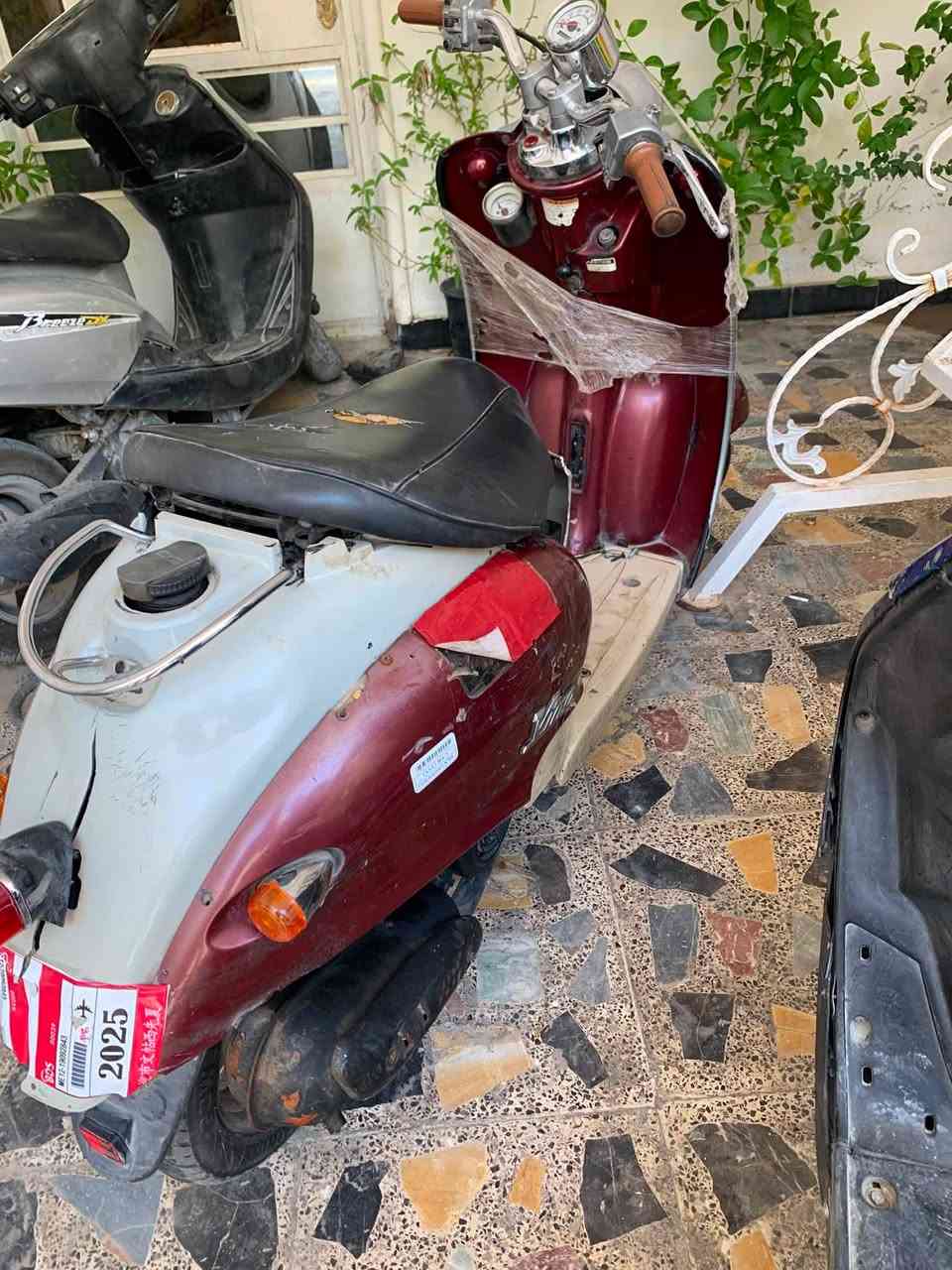 كلاسك للبيع متروكة اكثر من شهرين مكينة تخبل اكسل جديد فقط يرادلها كابريتة السعر 140 بغداد جسر البنوك *********** ممتواجد علفيس
