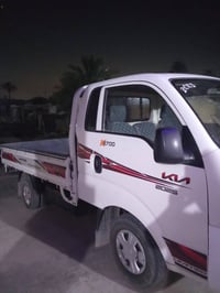 كيا عموشي • ٢٠١٥ • مقفولة