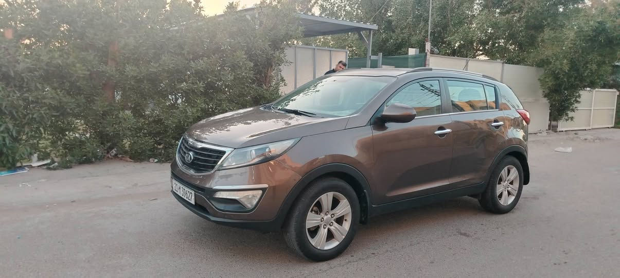 السلام عليكم كيا سبورتج خليجي 2011 رقم بغداد مشروع وطني تحويل مباشر بيه صبغ جاملغ باب بدون دواخل محرك 2400 دوش المرغوب كير اتوماتيك جام اتوماتيك كامره شاشه تحكم سعر 118 مكان بغداد حي الخضراء هاتف *********** شراي
