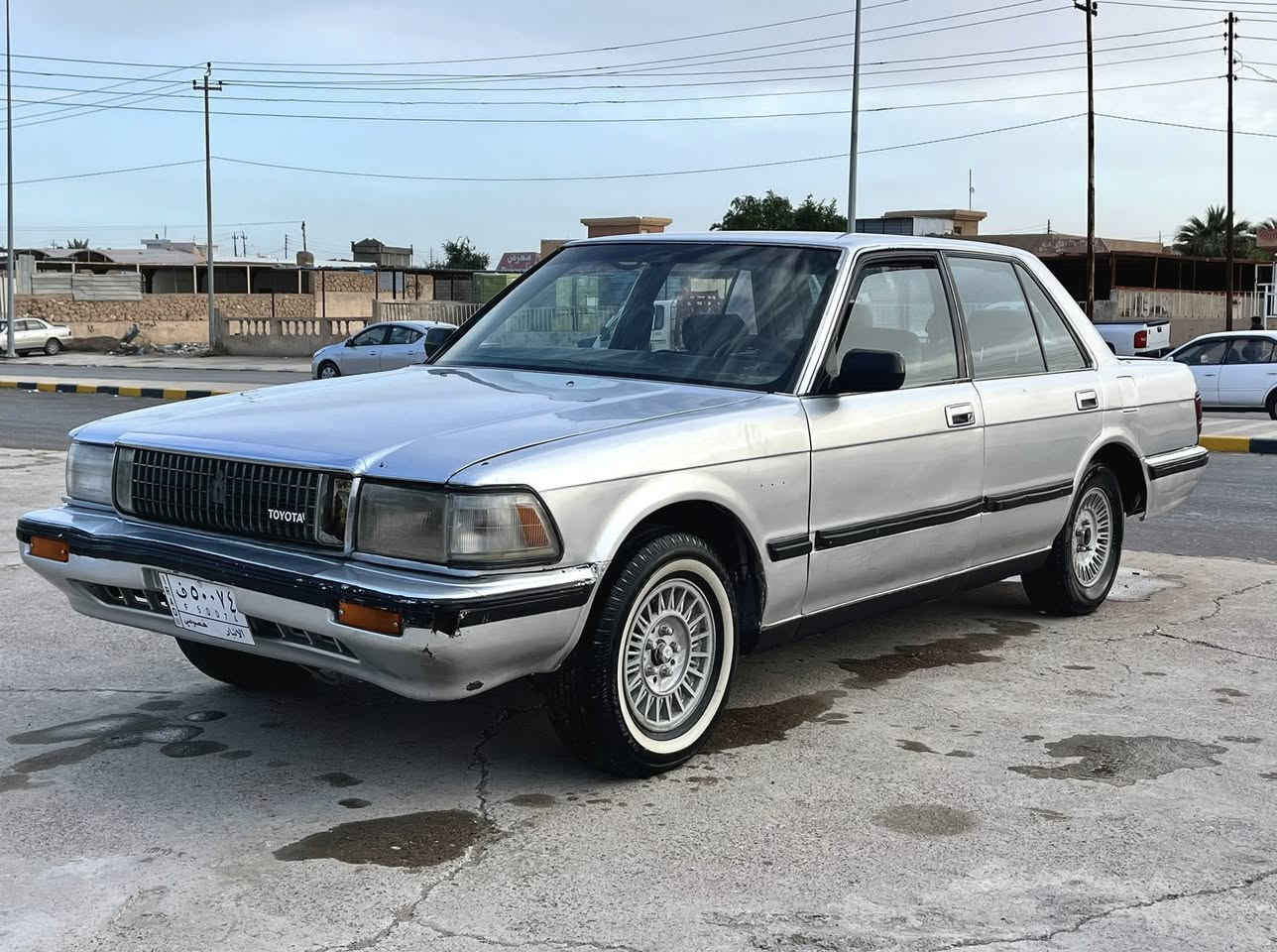 السلام عليكم للبيع  سيدان موديل 1988

محرك بي لاستيك ولف شرط ولا بخار ولا صوت 

كير شرط اوتو لايت عالي ناصي دبل اشاير اربعه 

صبق جماليه فقط عم بدون ضربه

سياره حيل جديده كشواصي ودواخل 

تبريد شغال تدفهه بس عندي الفان فصل 

صدر جديد وتخم تاير جديد مسجل شغال 

رقم انبار سنويه خضره حائز 3 مابيهه وكاله 

ولا تحويل ابيع كفاله من سرقه وعشاير 

مكان السياره صلاح الدين بيجي متواجد عل فيس 

رقمي *********** السعر 22وبيهه مجال 

ويرهم مراوس حسب القناعه
