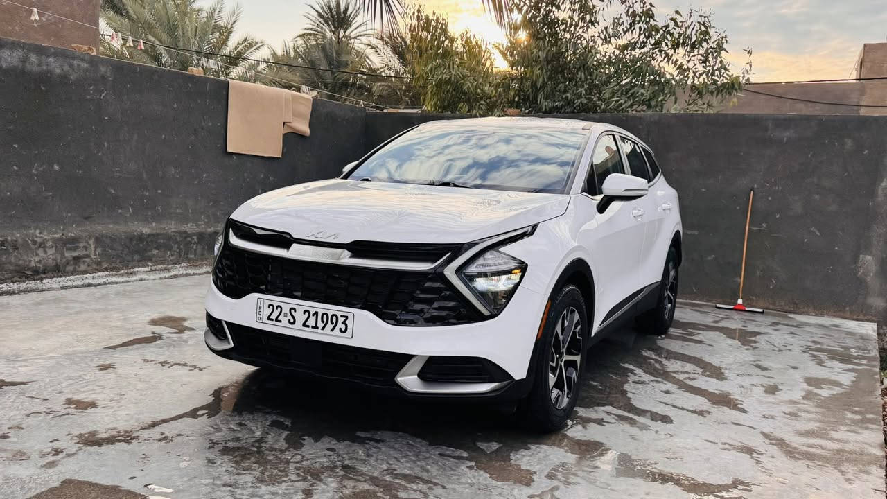 السلام عليكم 

كيا سبورتج 2023
وارد امريكي حادثها ربع بنيد صبغ فقط بدون اي داخل والمحرك والصدر والتبريد بعده بحاله الوكاله باسمي تحويل ثاني يوم السياره ما بيه نقص ابد 
⚙️ محرك 2500
📏 ماشية 28 الف
🔑 بصمة تشغيل
🚪 بصمة أبواب
🔥 تدفئة كشنات
📺 شاشة كبيرة ممتدة ديجتال
🎛️ كيجات إلكترونية متغيرة حسب الوضعيات
🏁 وضعيات قيادة سبورت / سمارت / نورمال
🪑 كشنات جلد أسود
⚡ كراسي كهرباء فول تحكم 
✨ إضاءة ترحيب خارجية وداخلية
🔌 شحن وايرليس
🔋 منافذ تايب سي
🔋 منافذ USB
🛞 هاند بريك بصمة
‏🅿️ أوتو هولد
📡 رادارات أمامية وخلفية وجانبية توقف ذاتي
🛣️ تحديد مسار ذكي
🤖 قيادة آلية ذكية
⚠️ نقطة عمياء
⏱️ كروز كنترول
❄️ شاشة تحكم ميديا وتبريد
🕹️ ستيرن فول تحكمات
السعر 218 وبيها مجال
مكانها بابل ***********
