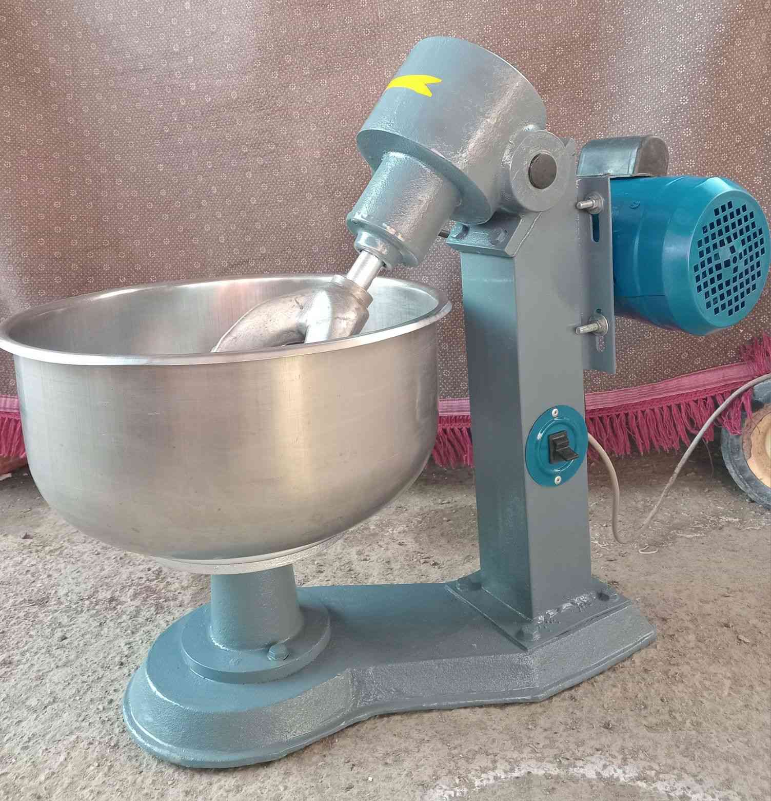 للبيع عجانه ١٥ كيلو السعر ٢٢٥ مكاني بغداد قرب الكاظمية ***********
