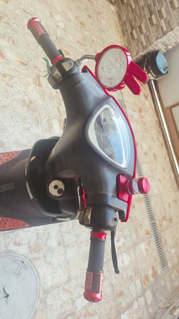 السلام عليكم ماكس عدله صارله فتره طالعه من رمبه الدراجه نضيفه شرط الدراجه ختم واحد ويا المكينه بوشه 49 بلادي الدراجه برغي مامفتوح بيها وللعلم كفرات البلادي ملاتها عندي ضامهن الدراجه سلف اشاير لايت هورن كلهن يشتغلن وشلعه ومعدل السعر خاص العنوان كربلاء بل ملحق خاص مفتوح أو تصال برقم ***********
