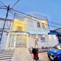 ملحق قرية الغدير • ٢٠٠م • ٦ غرف نوم