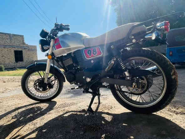 دايون لاتي مديل 2022 داخله ب 2023 
دراجه كلش جديده مال جناي وتخبل
 شرط مكفوله من الشخط اوراق اصوليه ب اسمي ومحرك مكفول سبانه مامحطوطه عليه  وفول نعومه وشلعه تخبل
سعرها 1650 وبيهه مجال قليل حك الجيه والشراي يتصل ويدلل ***********
