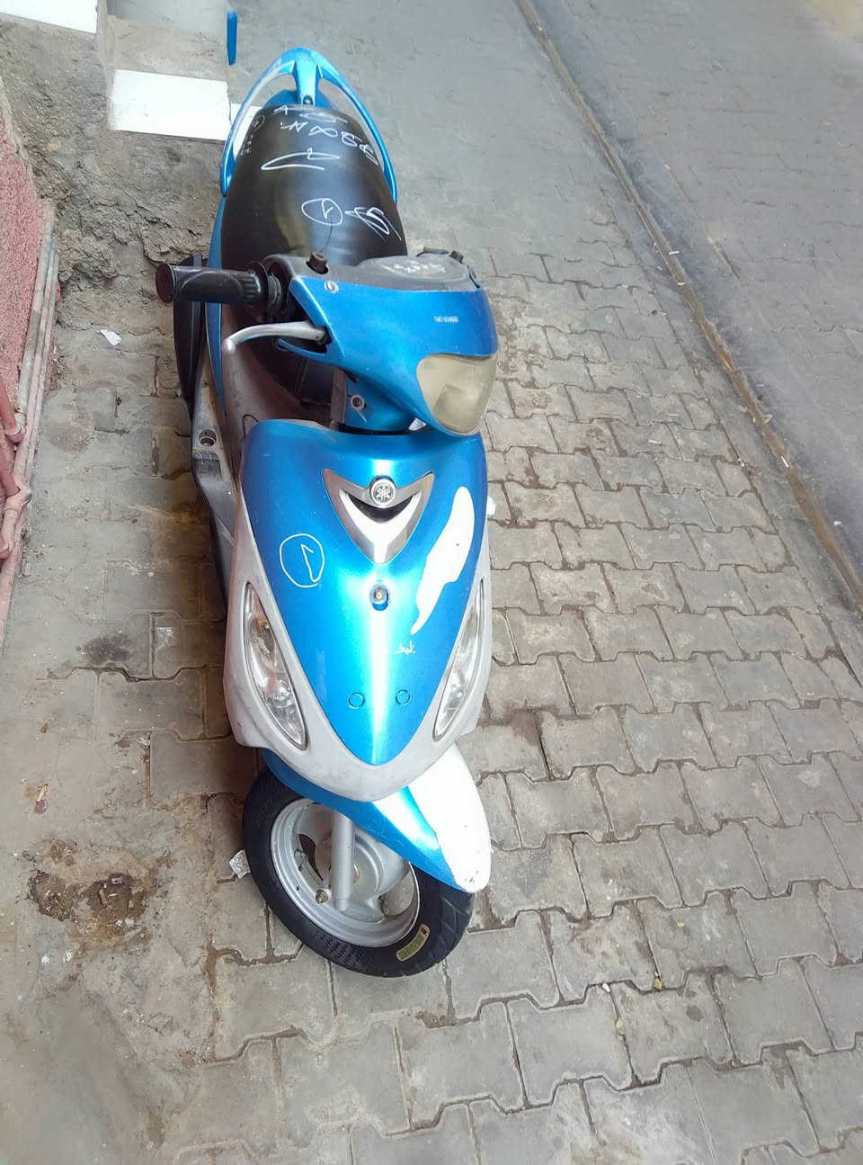 ماكس منغولي للبيع كامله مكمله كلها شغاله دراجه شلعه معدل مكاني شيخ عمر سعر ٤٠٠بيها مجال شي بسيط رقم الهاتف***********
