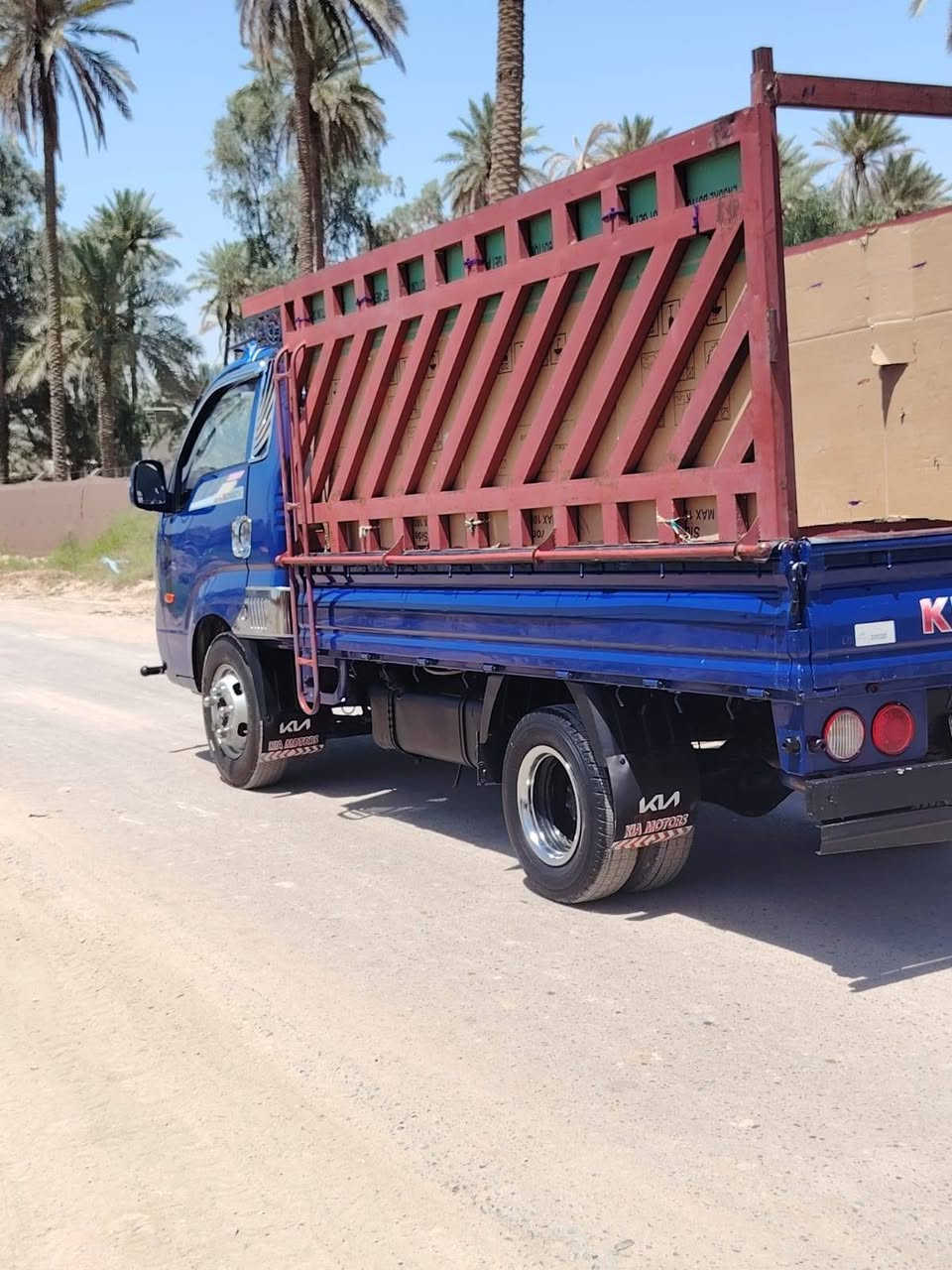 السلام عليكم 
كيا فحل للبيع امسكر ادبلو جاف موديل 16السياره كفاله عامه على وضع الشركه  من كير او محرك او اكسل او شاصي او رقم شاصي رقم بغداد انكليزي مكان السياره بابل  ***********
