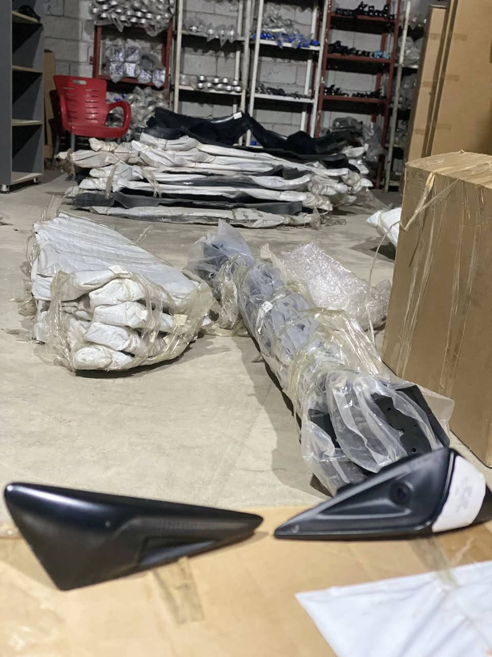 السلام عليكم اخوان
جميع قطع غيار تخص TESLA متوفره بشركة Evparts.iq 
لتجارة قطع غيار السيارات الكهربائيه اسعارنه جدا مناسبه 
وكواليتي مضمون 
موقعنا بغداد الغزالية بجانب شركة تويوتا ساز
***********📞
***********
***********
