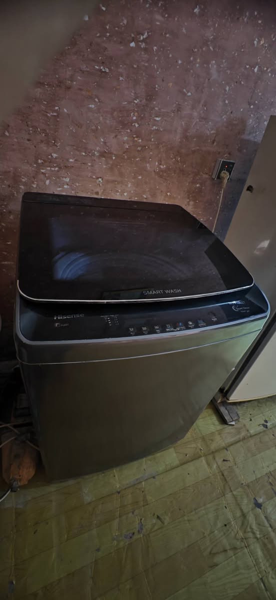سلام عليكم غساله من شركة هايسينس سعه كبيره نضيفه جدا السعر ١٥٠ الف مكاني ديوانيه دغاره رقمي ***********

