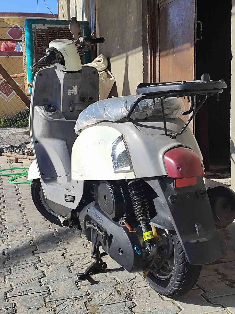 سسلامم علليككمم 🤚🏻
للبيع دراجه بوليس كابريتر حليبي داخل رصاصي👍🏻📿
كفاله عامه فول نضافه صار اقل شهر من طلعته من المعرض 
دراجة شلعه كهربائياته شغاله كله دراجه ما متعوبه كلش كابريتر
نضيفه بلك جديد دراجه خير من الله جيب فيتر وفحص مكان كربلاء حي العامل سعر 1150بيه مجال *********** 🤚🏻🍀
