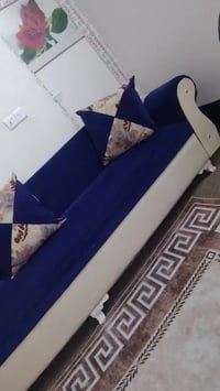 ديوان 5متر 80سنتيم السعر 175 الشراي يخابر 07734422415