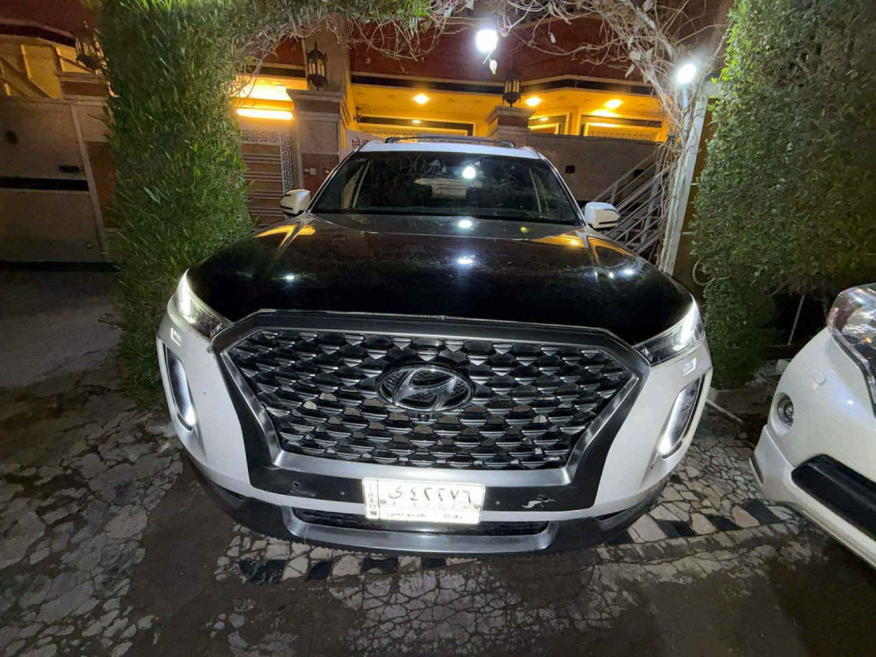 هونداي بالسايد كالكراف فول مواصفات رقم بغداد بأسمي
صور الحادث مرفقة
موديل 2021
ماشية 150 الف كيلومتر
فتحتين سقف 
كشنات جلد 
كشنات كهرباء حتى الكشنات الاخيرة 
صندوق كهرباء
تدفئة تبريد كشن السائق والراكب
كشنات vip منفصل
تبريد ثلاث قطع
رادارات امامي وجانبي 
اربع كامرات 
حساسات امامي خلفي
ماوس للتحكم في وضعيات القيادة + اوضاع الجبلي والصعود
تدفئة ستيرن
كيجات دجتال
انارة داخلية مخفية وتحكم بالالوان
وبعد بيها مواصفات  السعر 28ونص الف دولار

+964 780 771 6463


**إذا كنت صاحب هذا الإعلان وتريد حذفه لأي سبب، رجاءا أرسل رسالة إلى الدعم الفني**