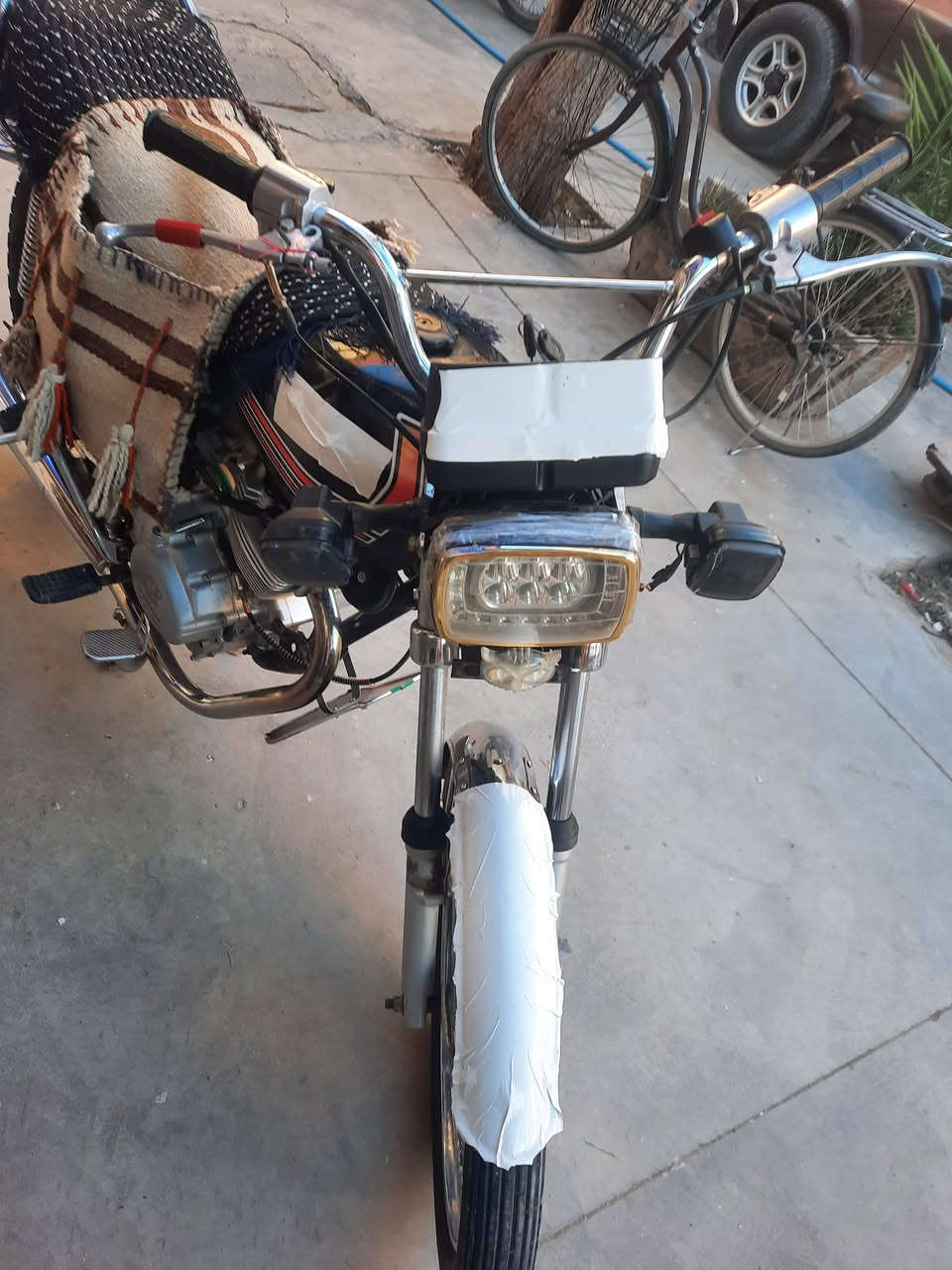 سلام عليكم دراجه تايكر موديل ٢٠ ٤ كير العنوان خانقين الشراي يتصل والمو شراي لايتصل السعر ٤٢٥ بي مجال شي بسيط ***********
