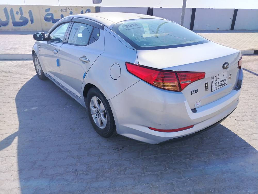 كيا k5موديل 2013 بأسمي شرط التحويل بيها صبغ حزام الكوري ماينكفل من الصبغ كفاله ضربة وتبديل واصوليات كفالة محرك كير حدادة تخم تاير 115 بيها مجال قليل *********** البصرة, العراق
