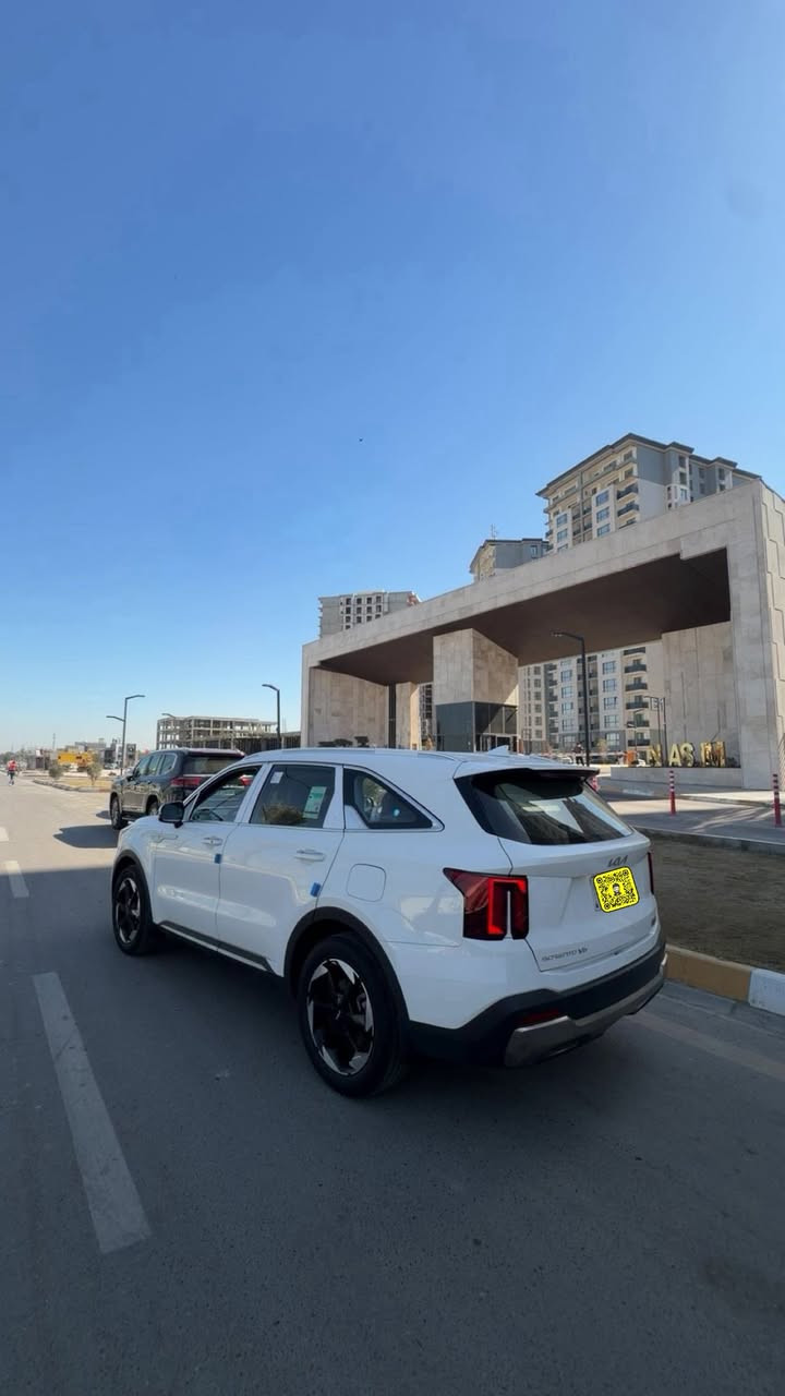 سورنتو2024. دبل كود
خليجي مكفوله كفاله عامه 
مواصفات فول قماره حديد  بغداد. ضمان الدوليه 
بيه. رصعتين. صغار بكد لاضفر فقط كع شخط باب خلفي بسيط كلش وعندي صورته ناشرها هم 
اناره محيطيه متعدده الالوان((( ماشيه25  الف))) 
لايت زنون عالي ناصي
لايت خلفي امامي LED
 بعده وضع الشركه سياره
محرك 6 سلندر
كير ماوس
كشنات كهربائي
هندبرك دكمه 
وضعيات قياده 
مساعده منحدرات 
جنطه كهرباء
تشغيل عن بعد 
بردات خلفيه
شاشه متصل  
شاحن وايرلس 
كيجات متغير الكتروني وعادي
نقطه عمياء
شاشه لمس متغير التحكم 
ستيرن فول تحكم
7راكب
الاناره الداخليه LED
دخول بصمه ذكي
حساس امامي
حساس خلفي
قبضات الباب الالمنيوم 
مري شفط
حاملات اكواب 
جام 4 AOT
تشغيل عن بعد..

السعر 295 ورقه
***********
