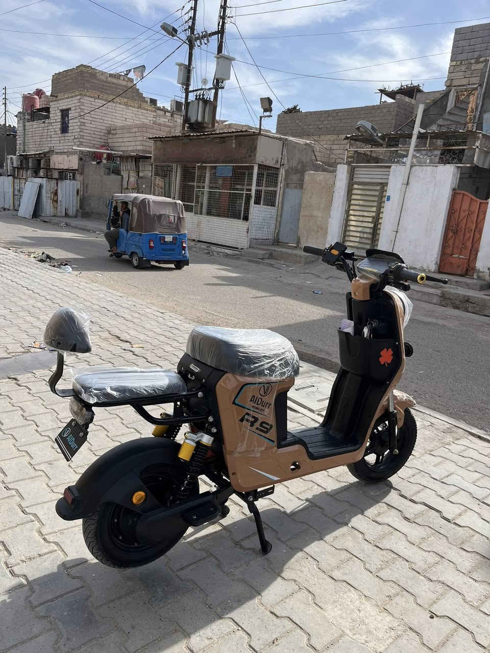 السلام عليكم
دراجه شحن R9 كفاله عامه من الزلغ الدراجه زييييرو وكيل قبل اسبوع طالعه من الوكيل موديل2026بطاريات 32غراضها كامله كلها شغاله هورن اشاير لدات لايت عالي ناصي سرعه 109 السعرر خاص الشراي فقط يتصل ***********مكاني بصره تقاطع الكزيزه
