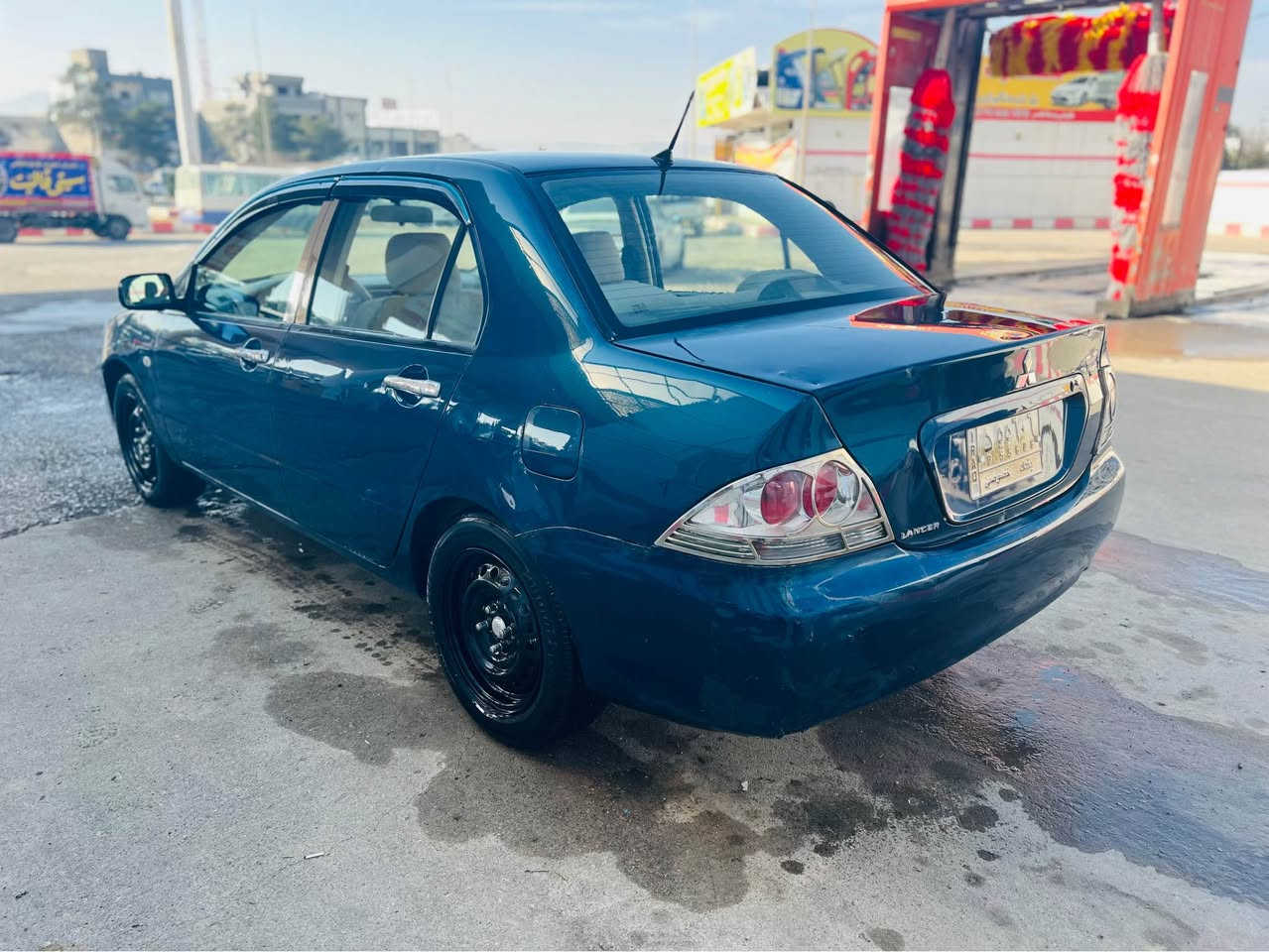 سعري 55$ مه عامه له  ***********
لانسه ر اوتوماتيك مه كينه گه وره موديل 2011 سه نه وي پلاستيك به شه رتي اوليات و حاسيبه مالي دوسته دينار مه سروفي نيه ده عمو ليدراوي نيه سئ پارچه ي په مپه سونه ريم داناوه ته قه و ره قه ي نيه به شه رتي هه مو شتيك له سليمانيم سعري 55$ مه عامه له السليمانية, العراق
