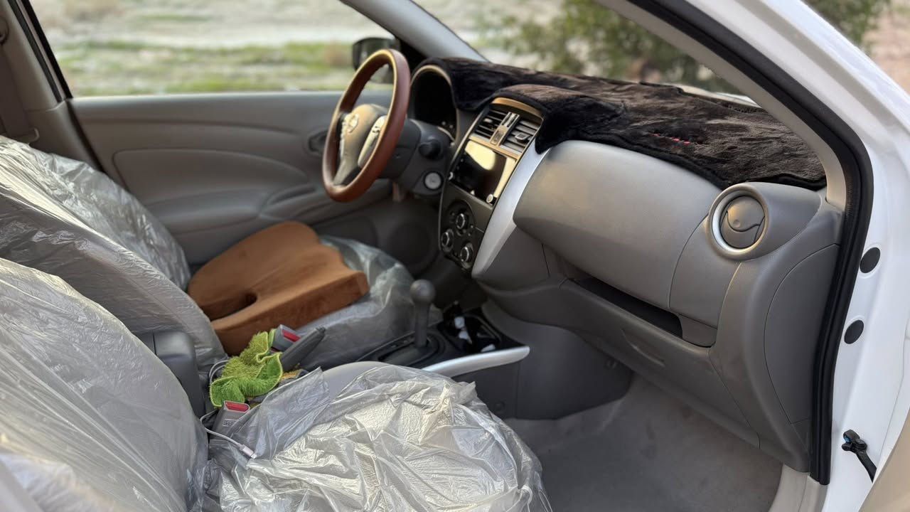 للبيع نيسان سني موديل ٢٠٢٥مكفوله ماشيه30الف مكفوله بسم شركه رقم الفاتف ***********
