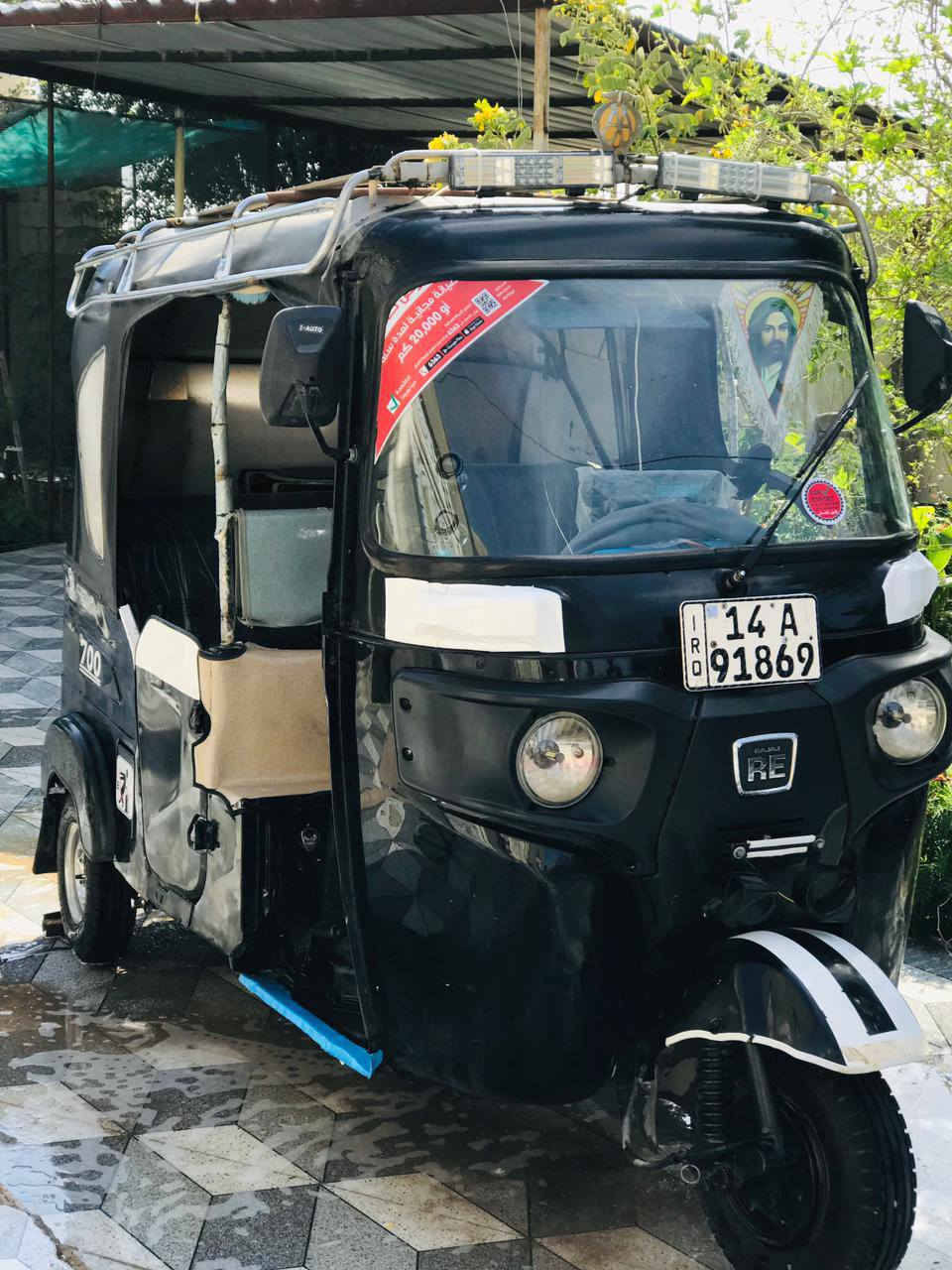 سلام عليكم يوجد تكتك لبيع موديل 21 تكتك مكصوصه كامله مكمله تكتك مشروع وطني بصره رقمه بصره مداوره ثاني يوم كلشي جديد بيه تواير جدد تكتك مكفوله سعره 7 ملاين و 400 وبيه مجال لشراي  الاتصال ع رقم ***********
