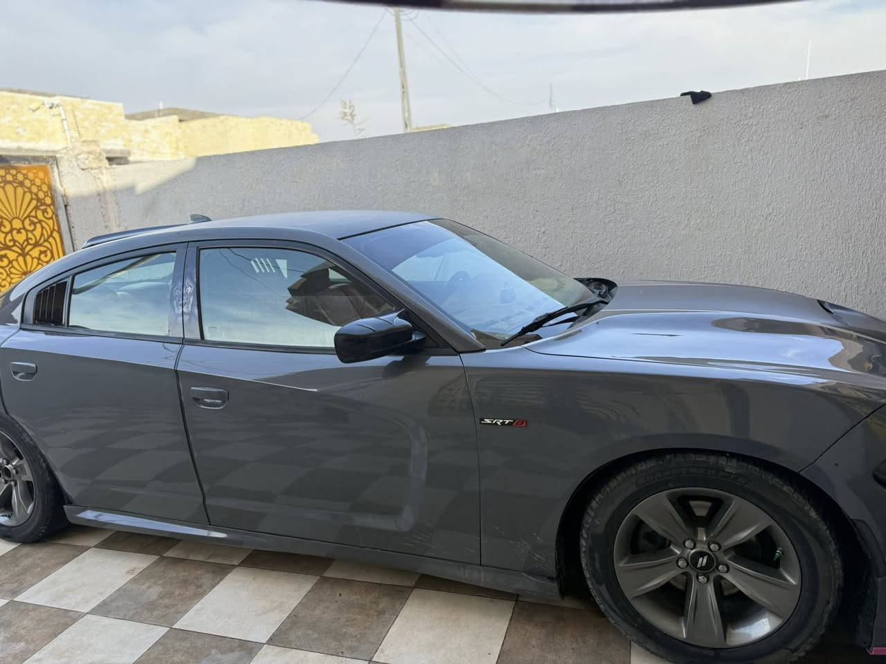 سلام عليكم جاجر 2016 لون سمنتي صبغ عام بيه حادث جاملق خلفي وباب بدون دواخل  رقم بغداد دولي لاستفسار *********** السعر  153
