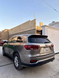 كيا سورنتو 2019سته سلندر سبعه راكب 3قطع تبريد رادار حساس كامره كبيره ك...