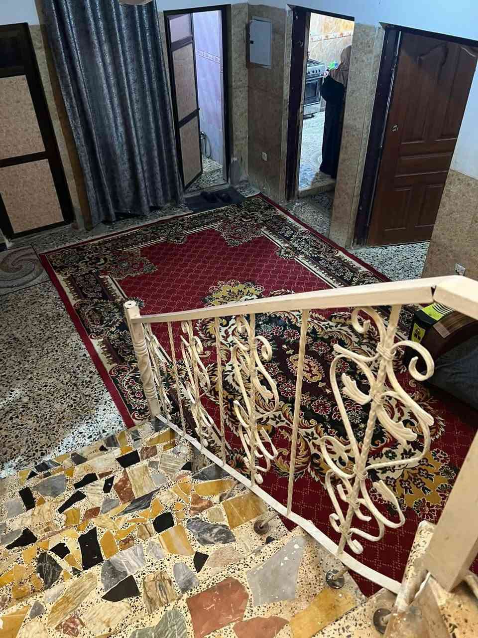 السلام عليكم
دار للبيع مساحه 150 متر طابق ونص 3 غرف نوم مع الملحقات طابو صرف زراعي ملك شخصي بدايه كميره شارع ابو طاوه 

للاستفسار اكثر الاتصال 

 اتصال /*********** 

واتساب / ***********
