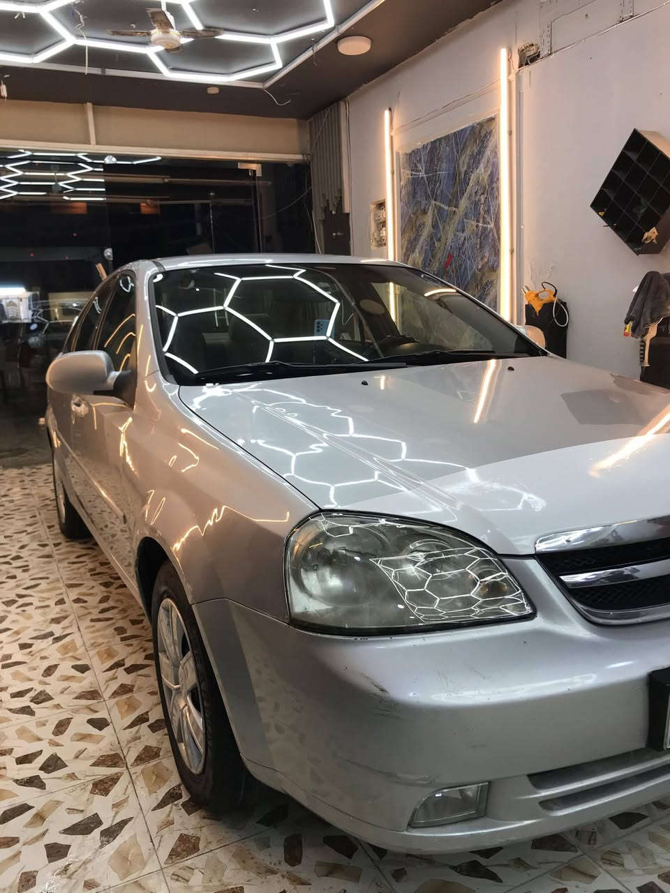 السلام عليكم  
متاح اوبتر ٢٠١٠ رقم سليمانيه السياره مو بسمي وكاله عامه عدي بيهاا والتحويل جاهز بأي وكت 
مابيهاا كل ضربه ولا صبغ بيهاا بس دعاميات مصبوغه جماليه 
وطخات بارد بالجاملغ  
 وكامله من كلشي كير ومحرك خير من الله 
كهربائيات كلهاا شغاله بس كيج البانزين 
سعر ٧٥ وبيها مجال 
رقم ***********
