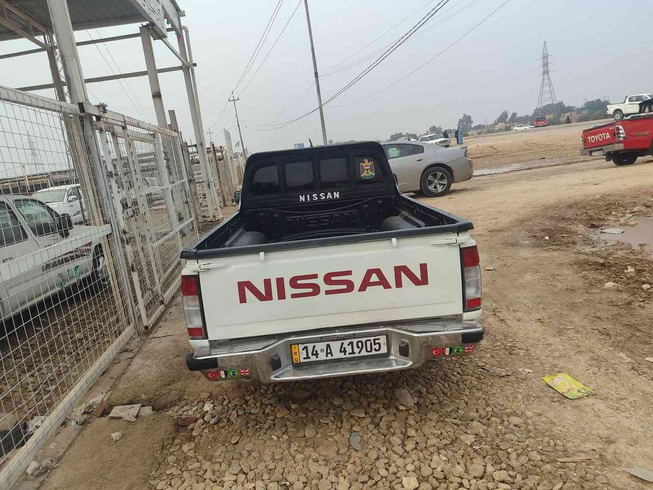 سلام عليكم بيكم تك نيسان موديل 2014 مكفوله كفاله عامه سنويه مجدده رقم بصره سعر 130 وبيهى مجال  الهاتف ***********

