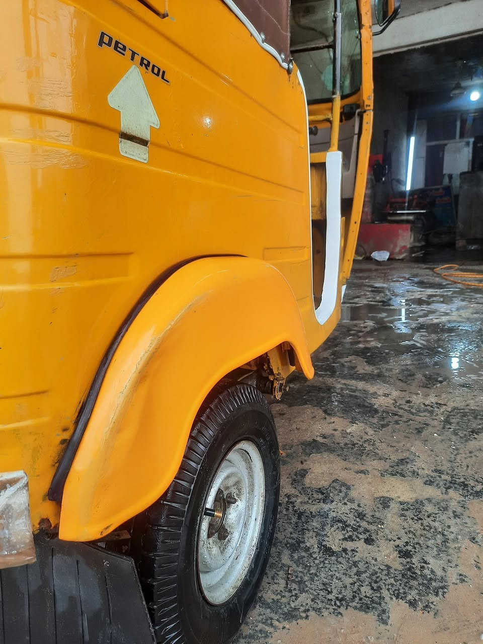 السلام عليكم تكتك 19 مرقم شهر ال 10  تكتك لاضربه ولا معجون السعر 5.600 جوة السوك يابه 
رقم الهاتف ***********
